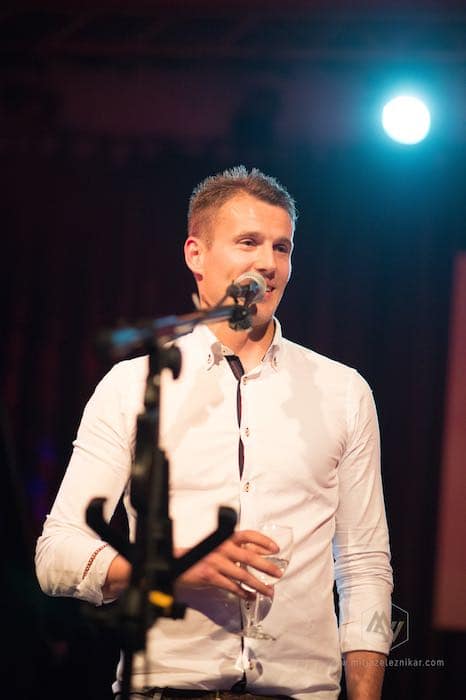 Dj Zate + foto stojnica